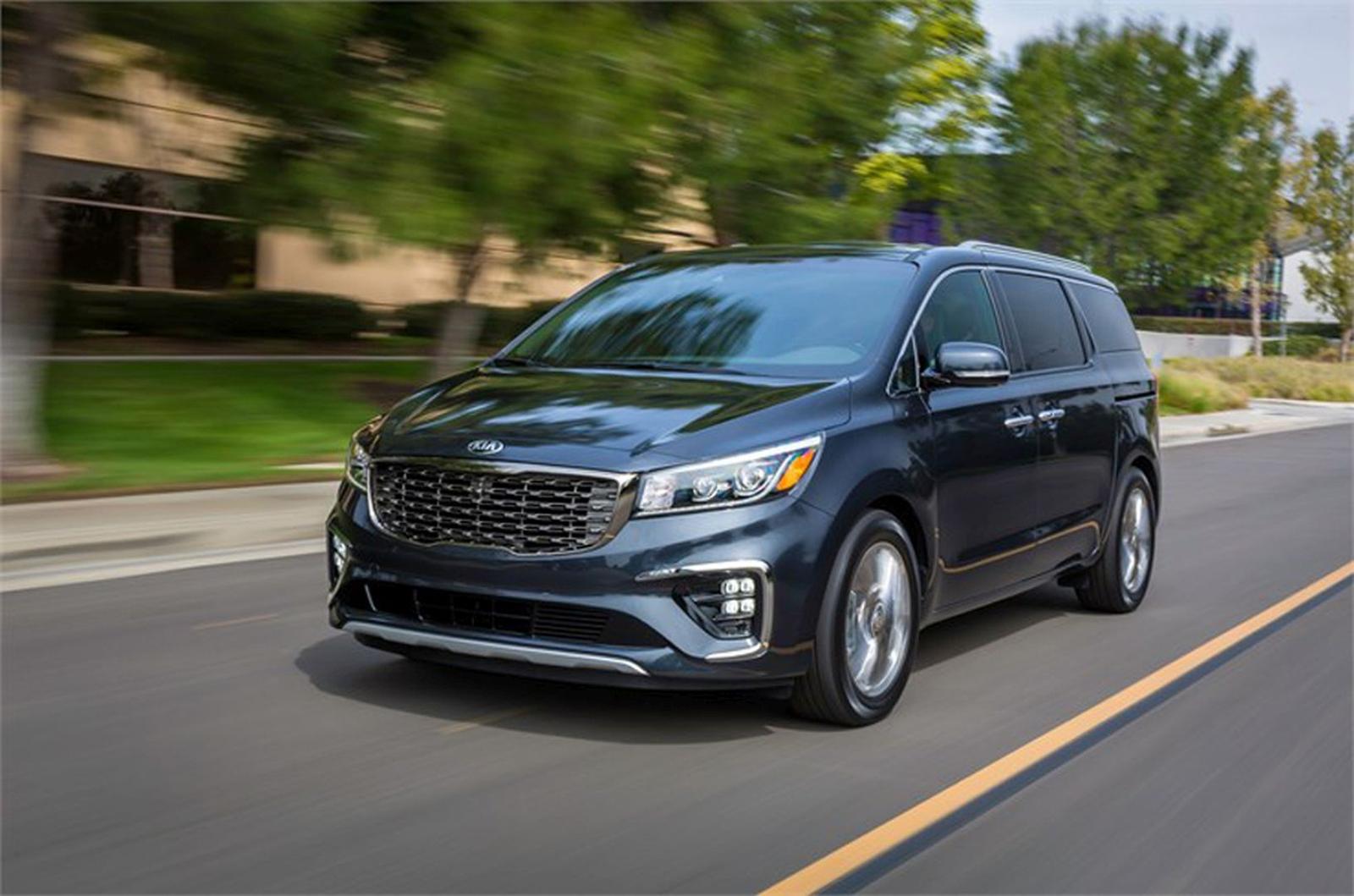 https://local-life-files.s3.us-east-1.amazonaws.com/1600/1756450184292-KIA-Carnival-Sedona-6300_2.jpg